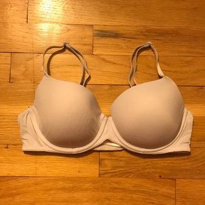 PINK Wear Everywhere Lightly Lined Bra